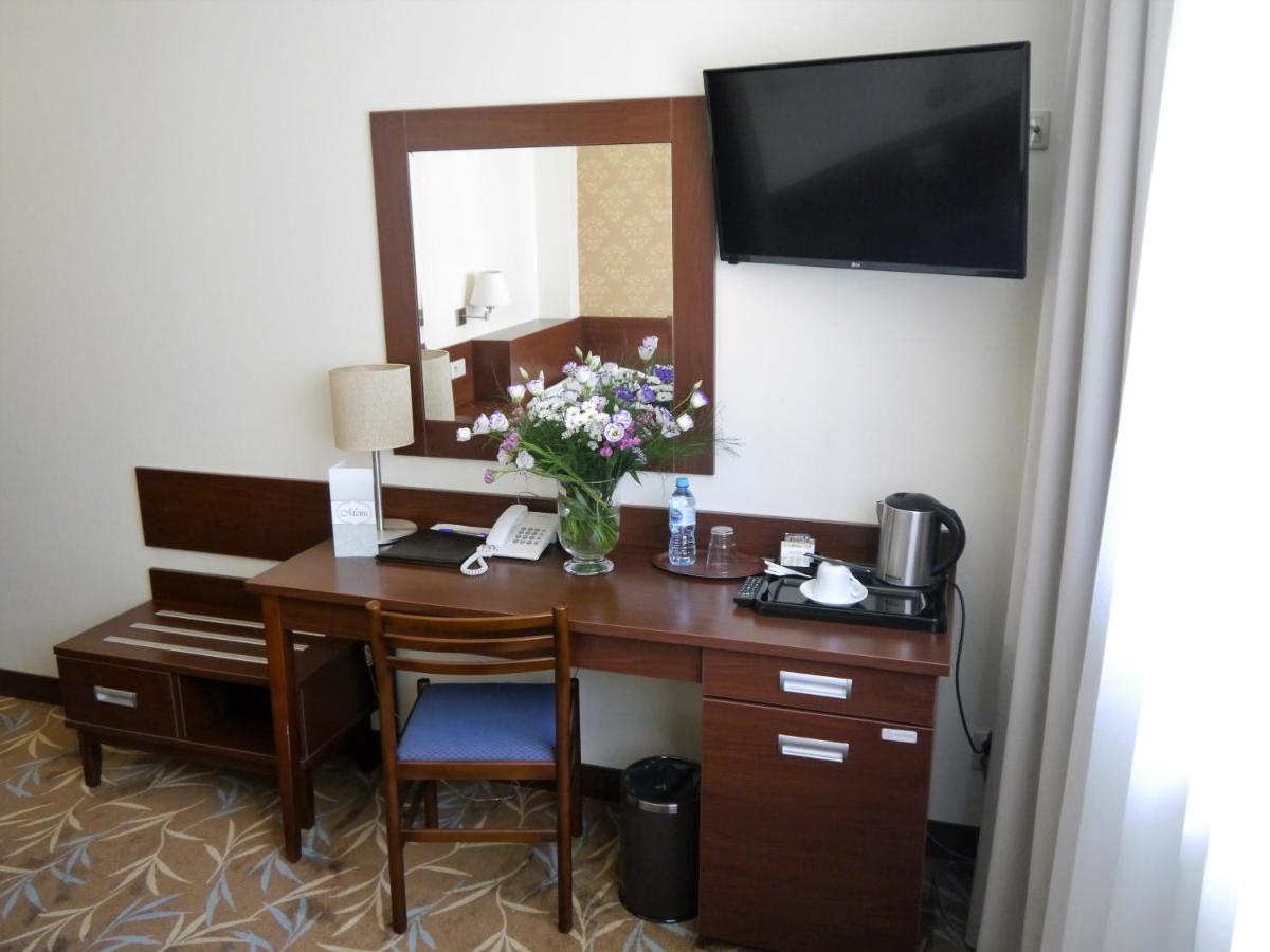 Centrum Barnabitow Готель 3*